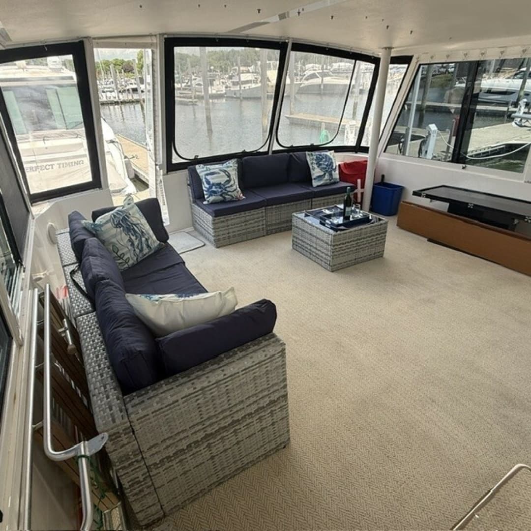 1998 Viking Motor Yacht - Image 18