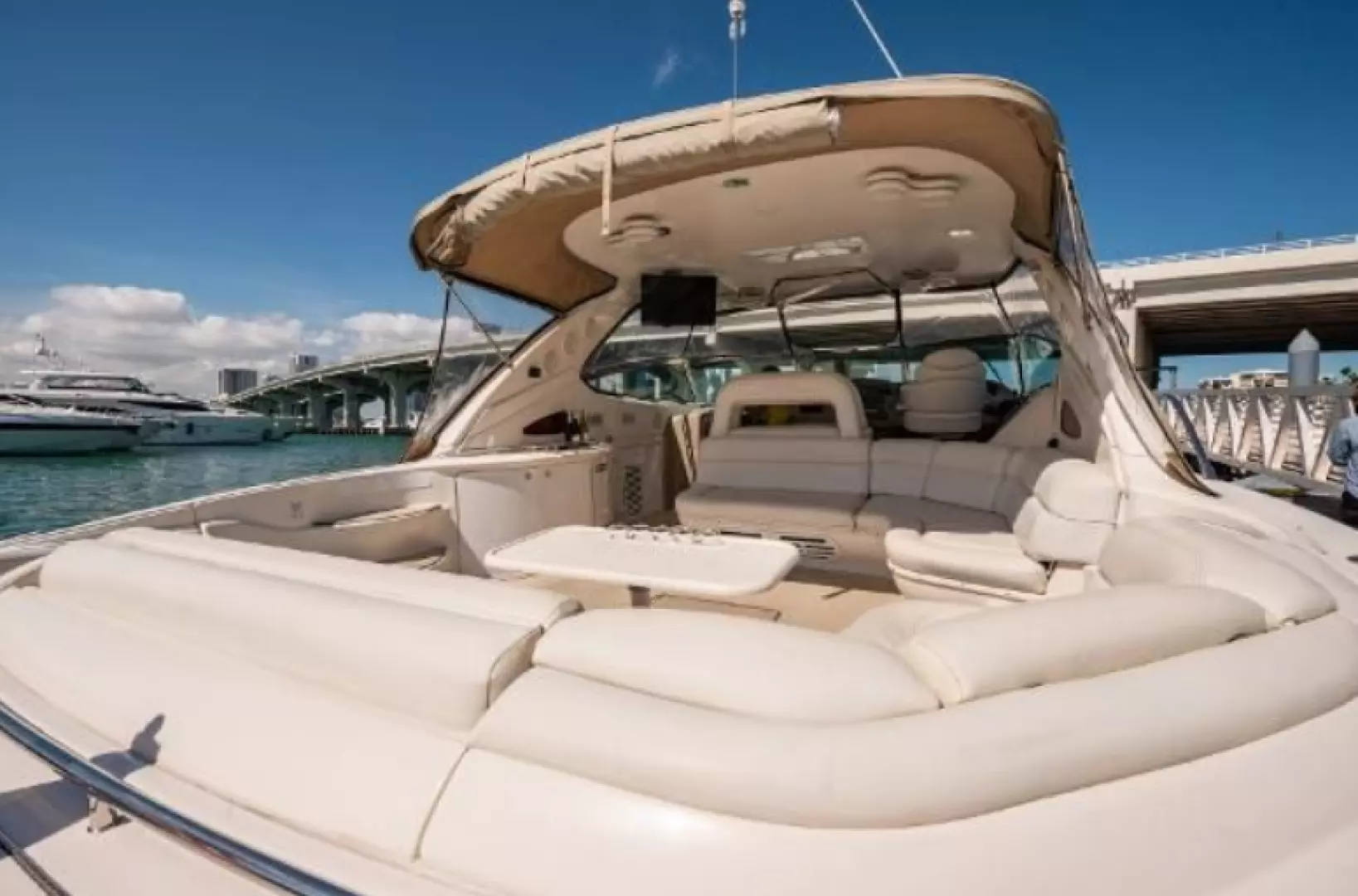 2000 Sea Ray 540 Sundancer - Image 16