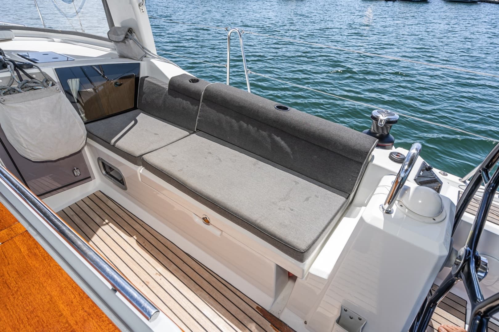 2018 Beneteau Oceanis 41.1 - Image 14
