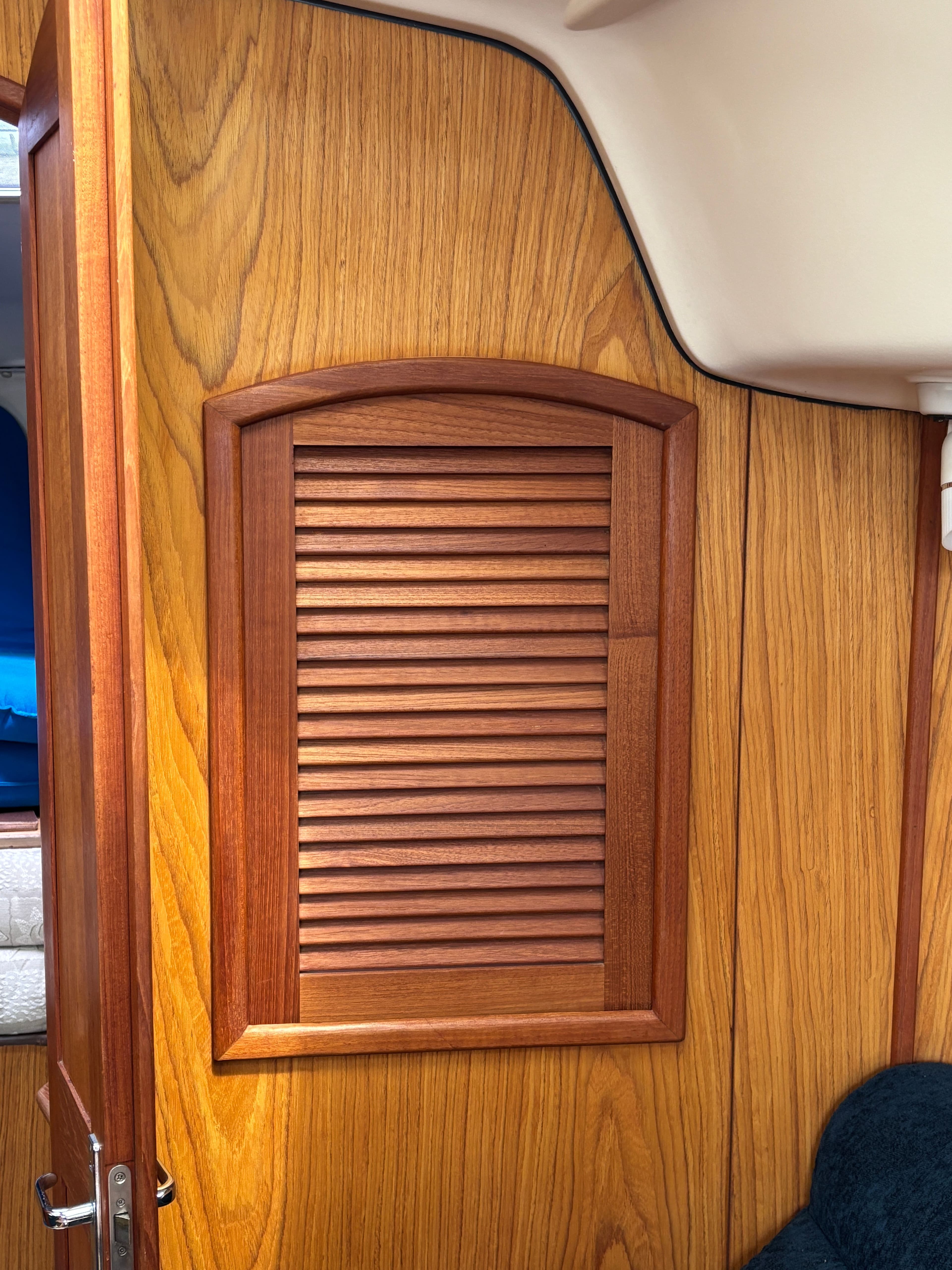2001 Hunter 320 - 56