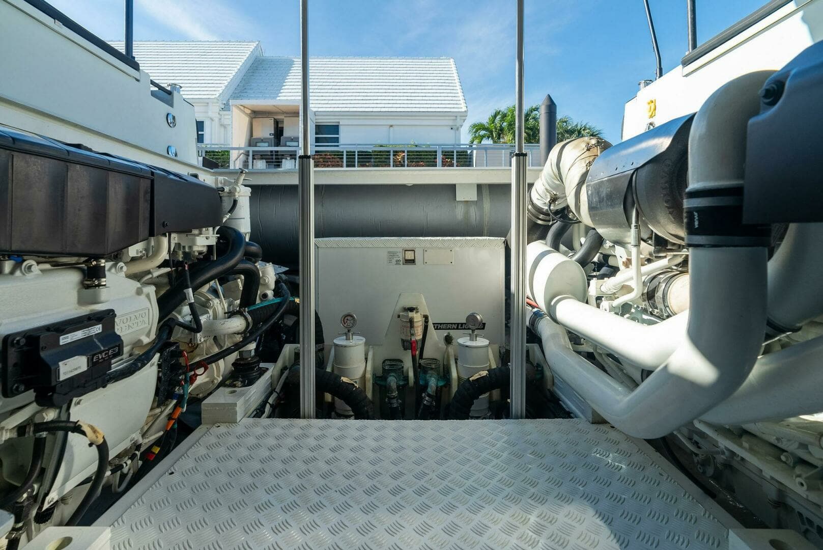 2019 Dutchcraft 56 Open - Image 48