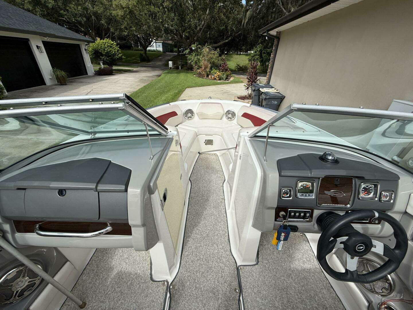 2013 Chaparral 226 SSI - Image 35