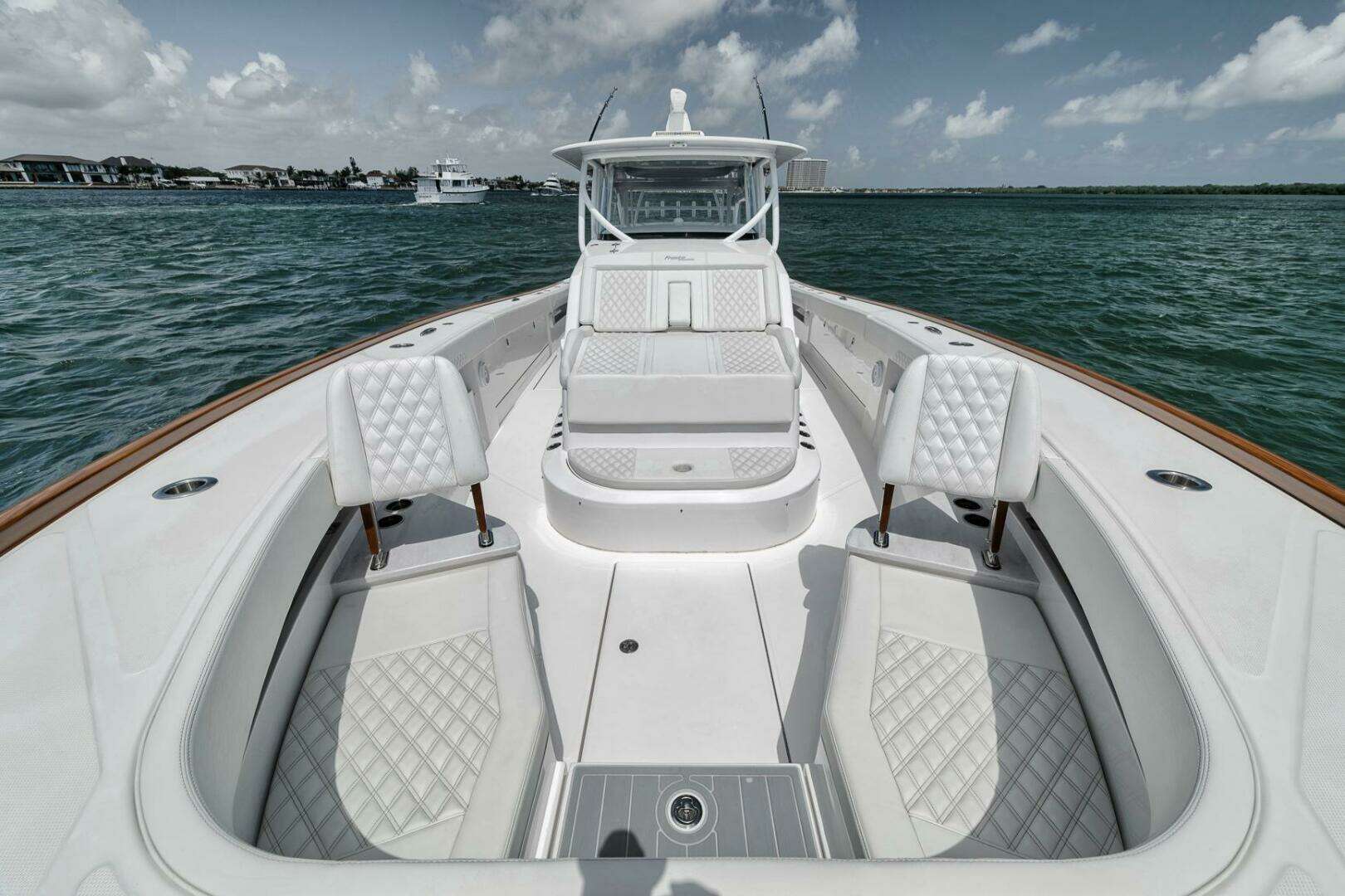 2024 Front Runner 47 CC - Image 17