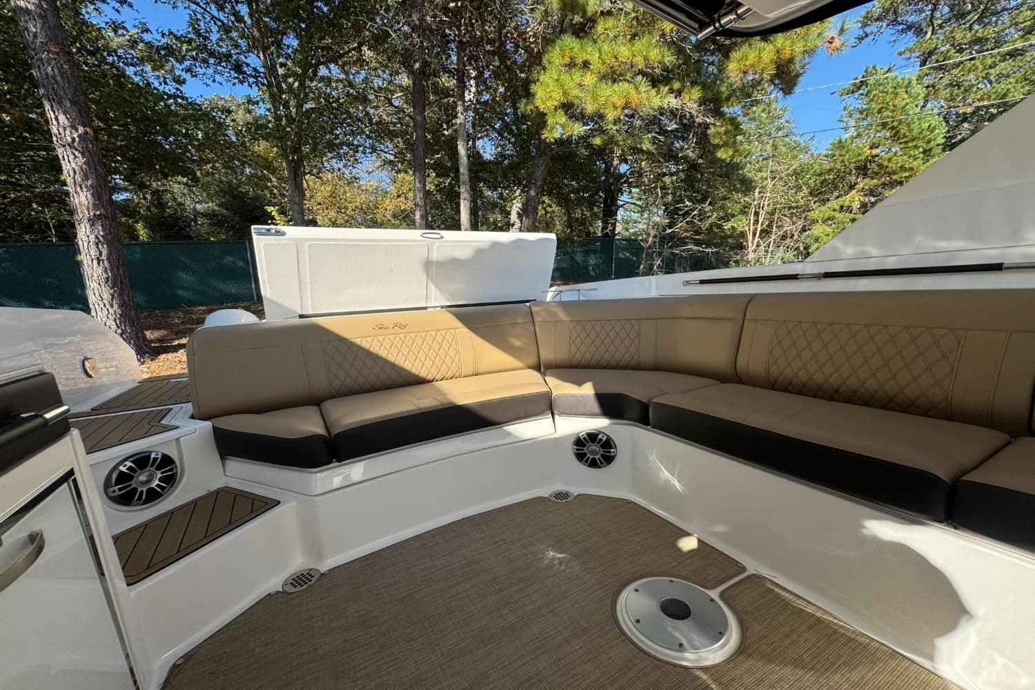 2019 Sea Ray SLX 350 - 15