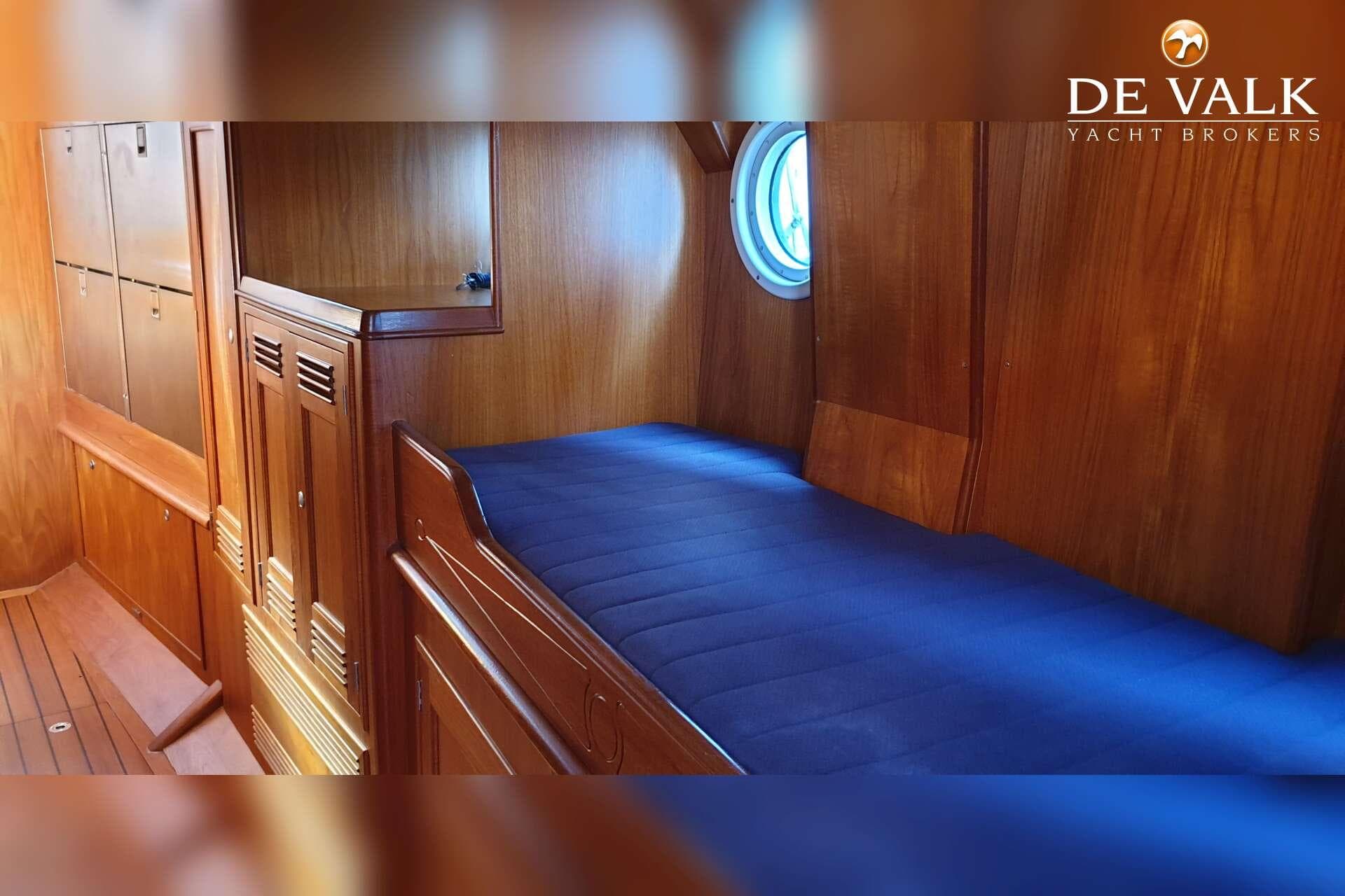 1982 Robert Clark 64 Pilothouse - 28