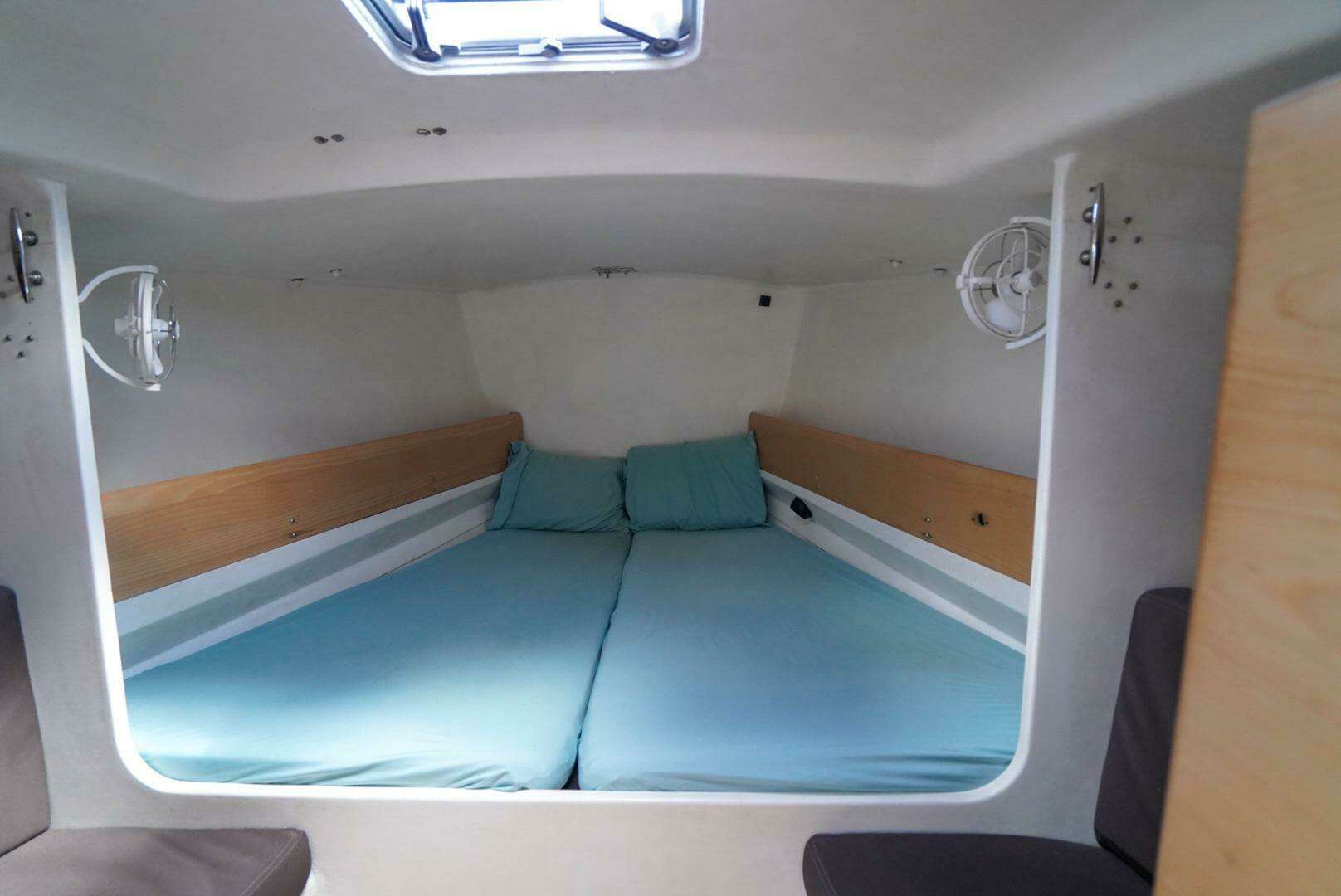 2012 Pogo 12.50 - Image 22