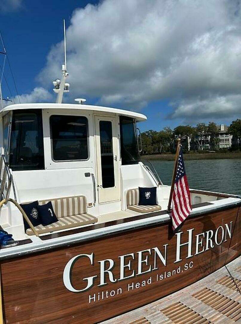 2004 Sabre 42 Express - Image 3