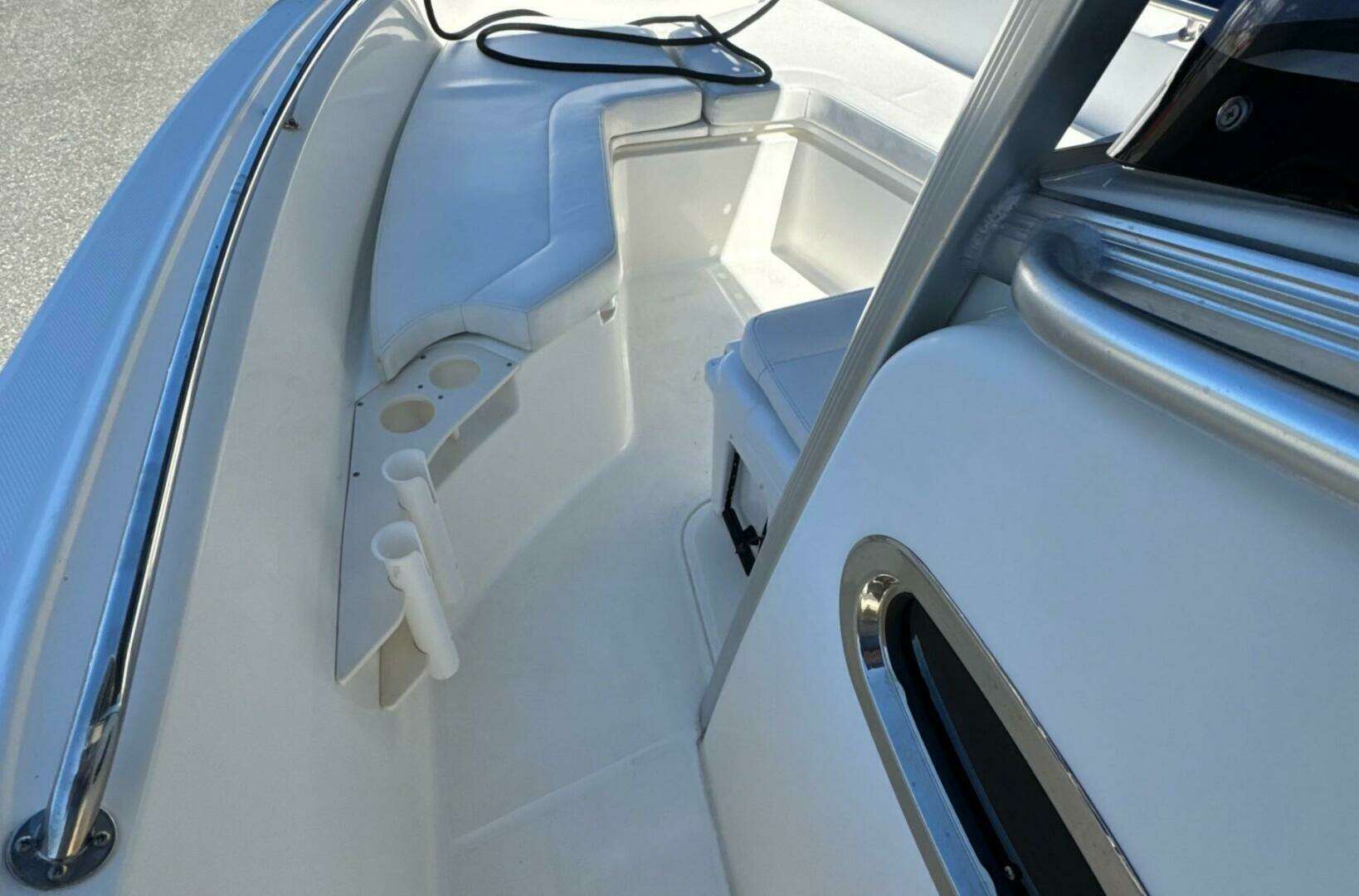 2014 Boston Whaler 220 Outrage - Image 14