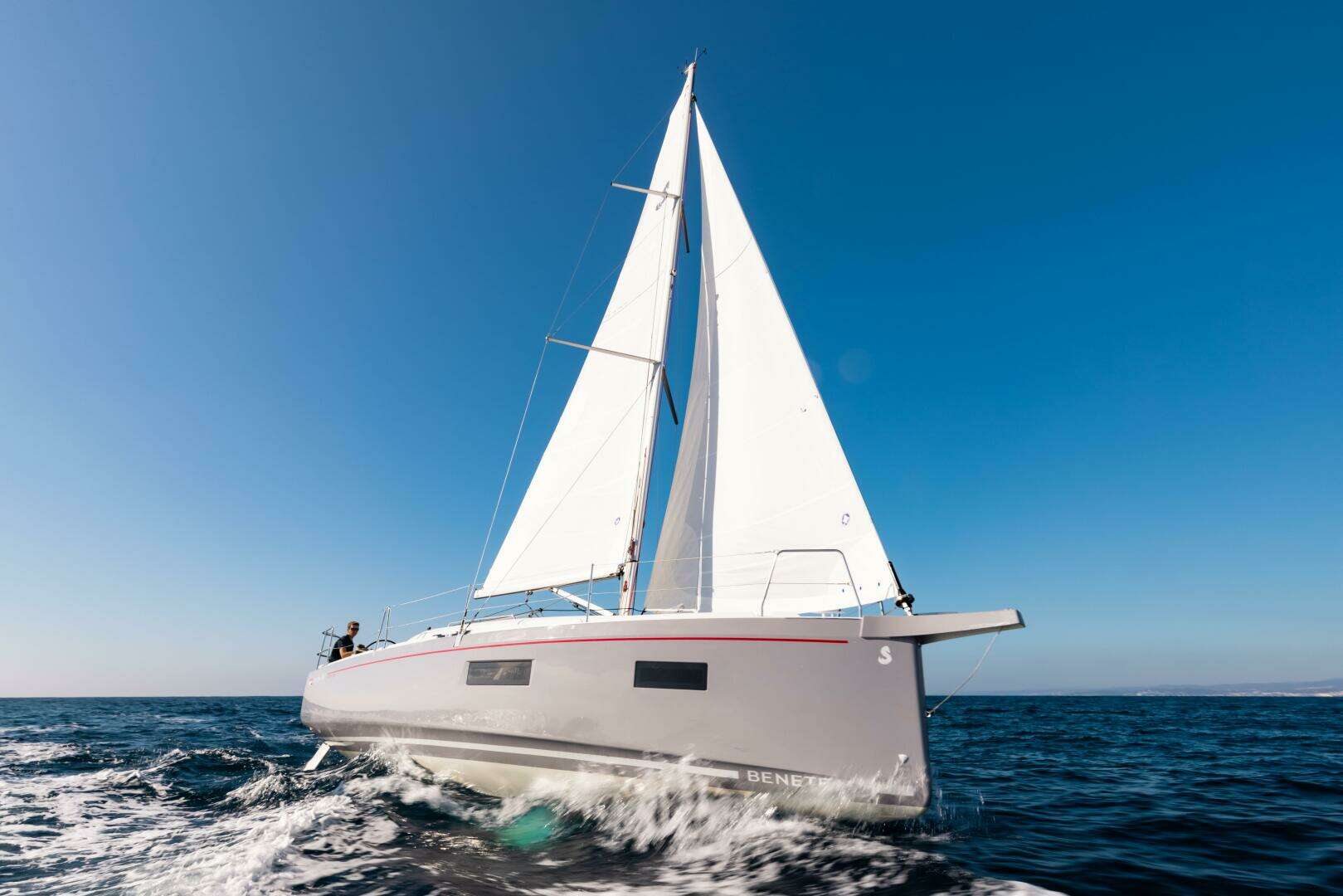 2026 Beneteau Oceanis 34.1 - Image 20