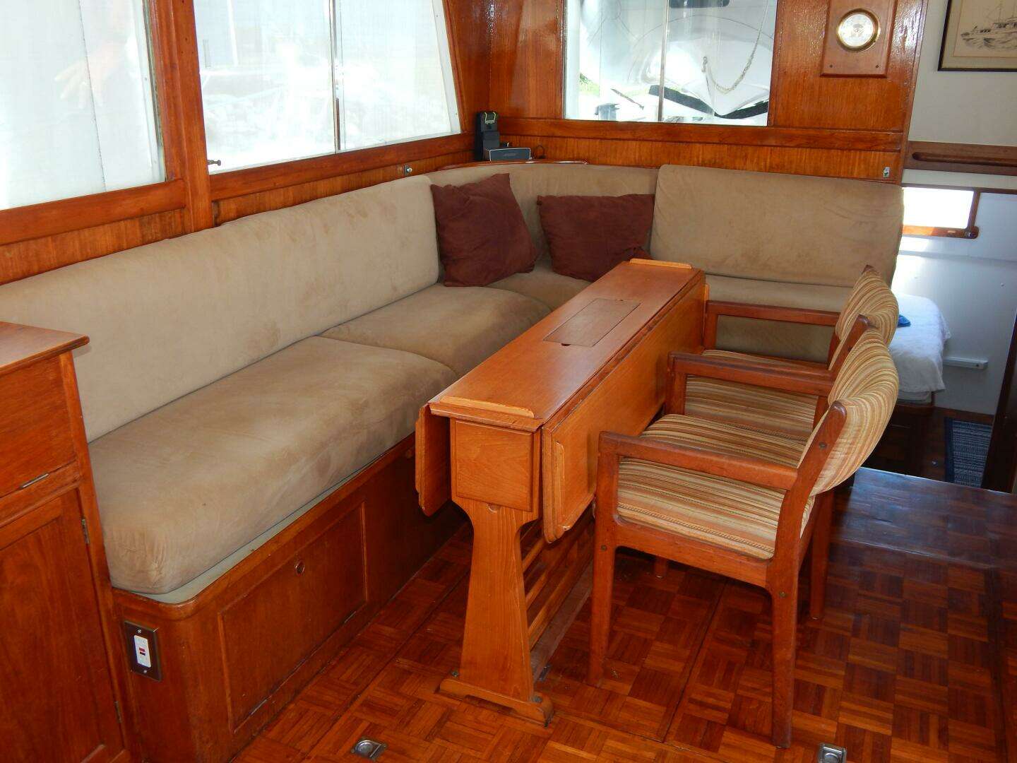 1976 Grand Banks 42 Classic - Image 13