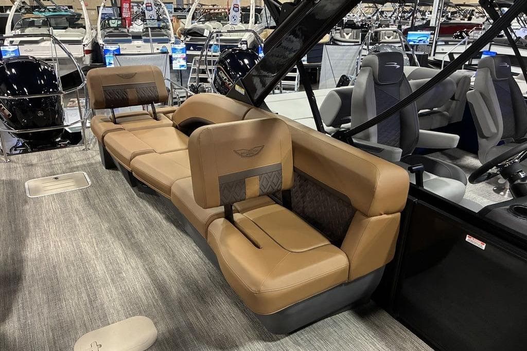 2026 Bennington 23 MSL boat interior with luxurious tan seating and modern design.