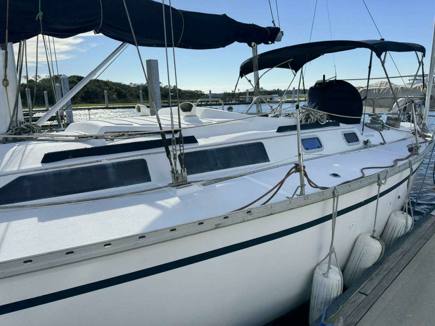 1989 Hunter 40 Hunter Legend - Image 18