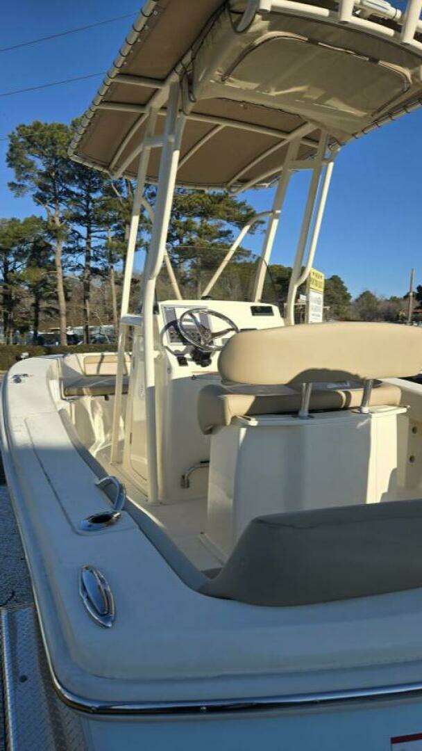 2026 Scout 195 Sportfish - Image 4