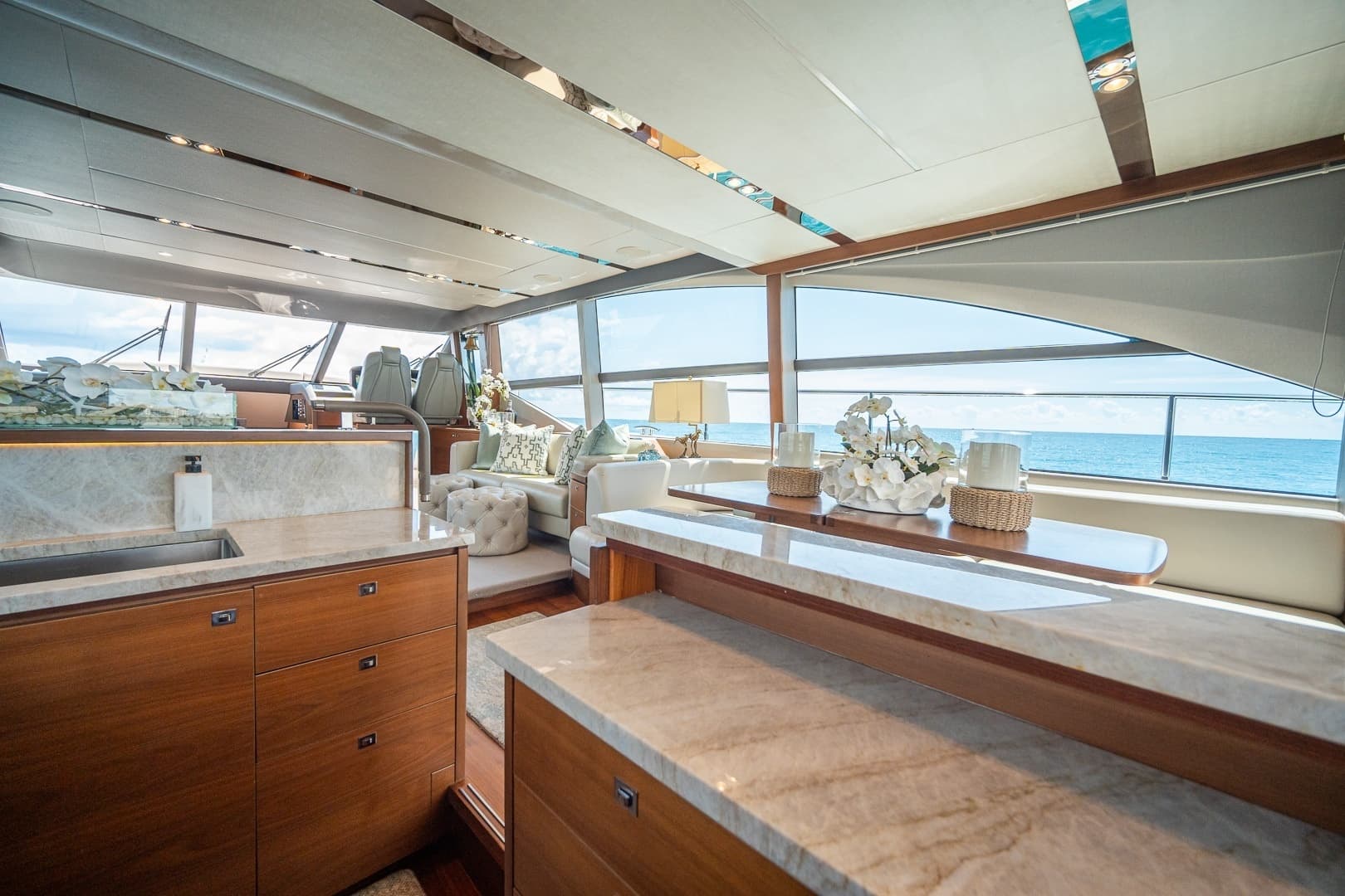 2017 Princess 68 Flybridge - Image 24