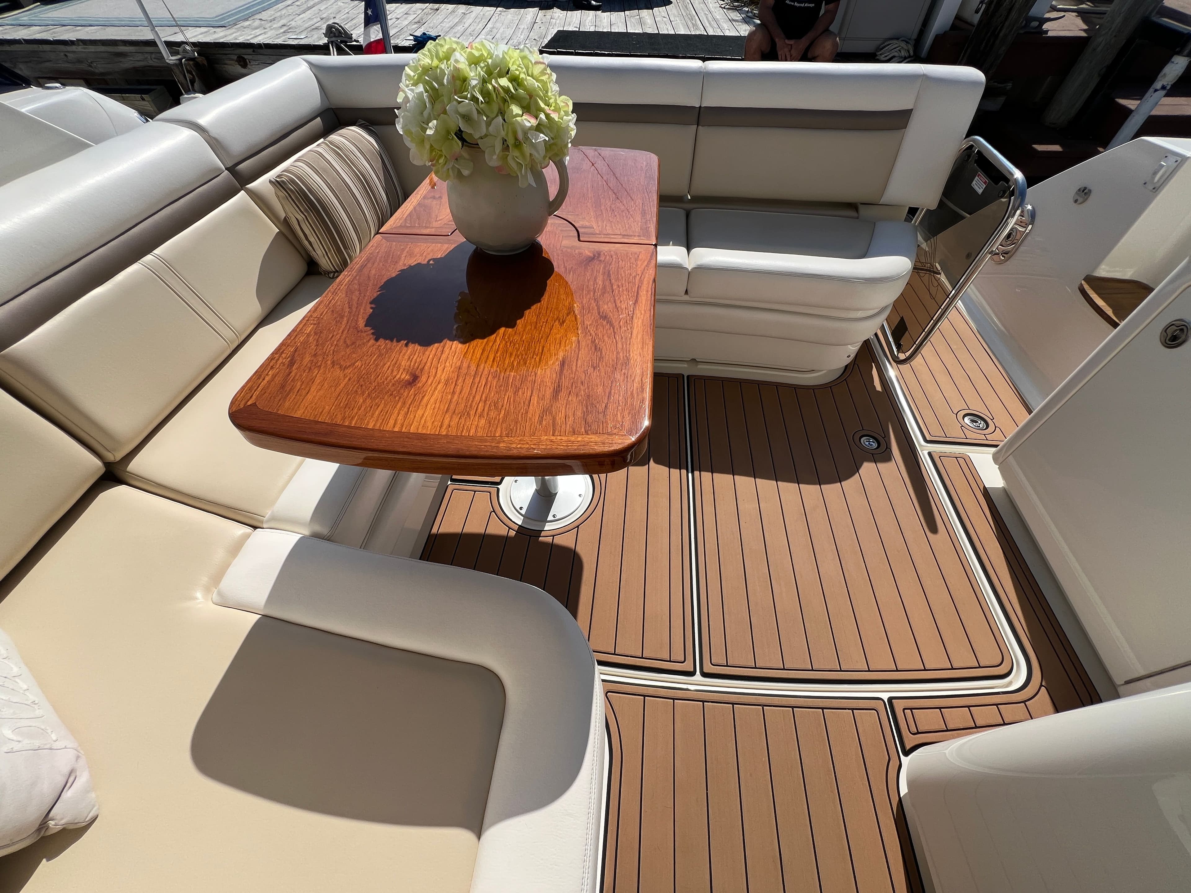 2015 Sea Ray 410 Sundancer - 15