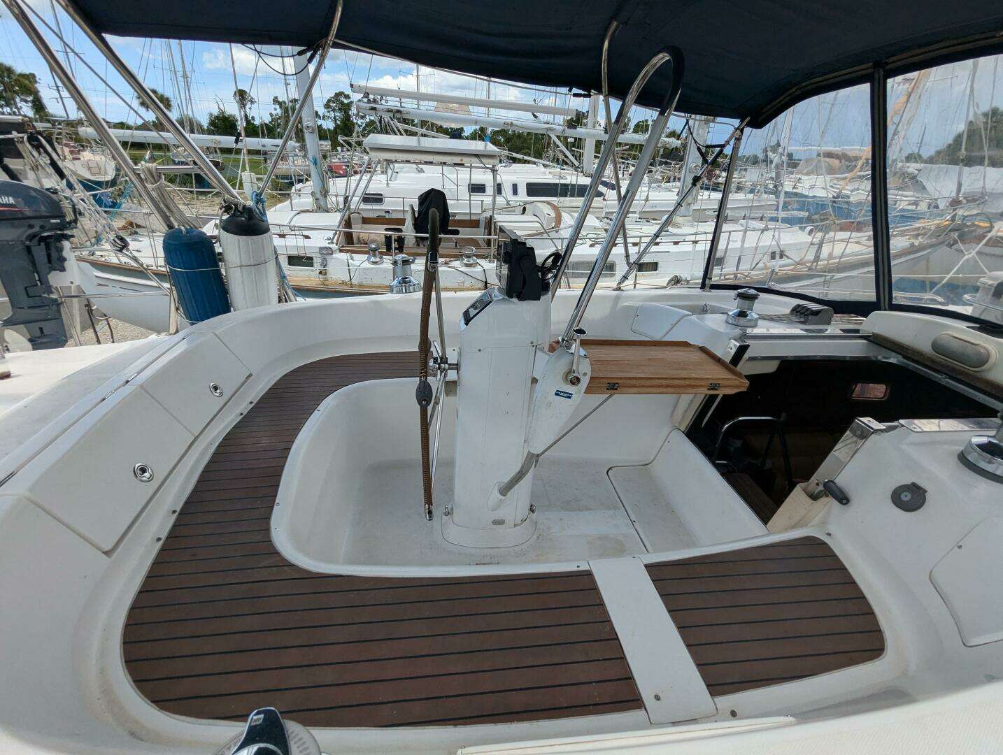2007 Hunter 45 CC - Image 18