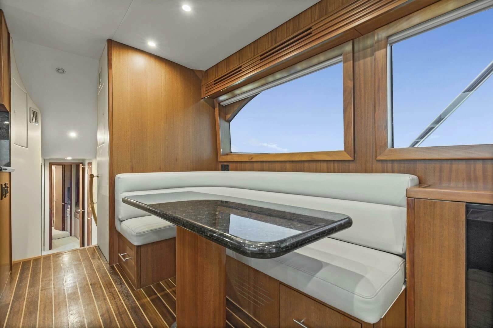 2008 Hatteras 60 Convertible - Image 11