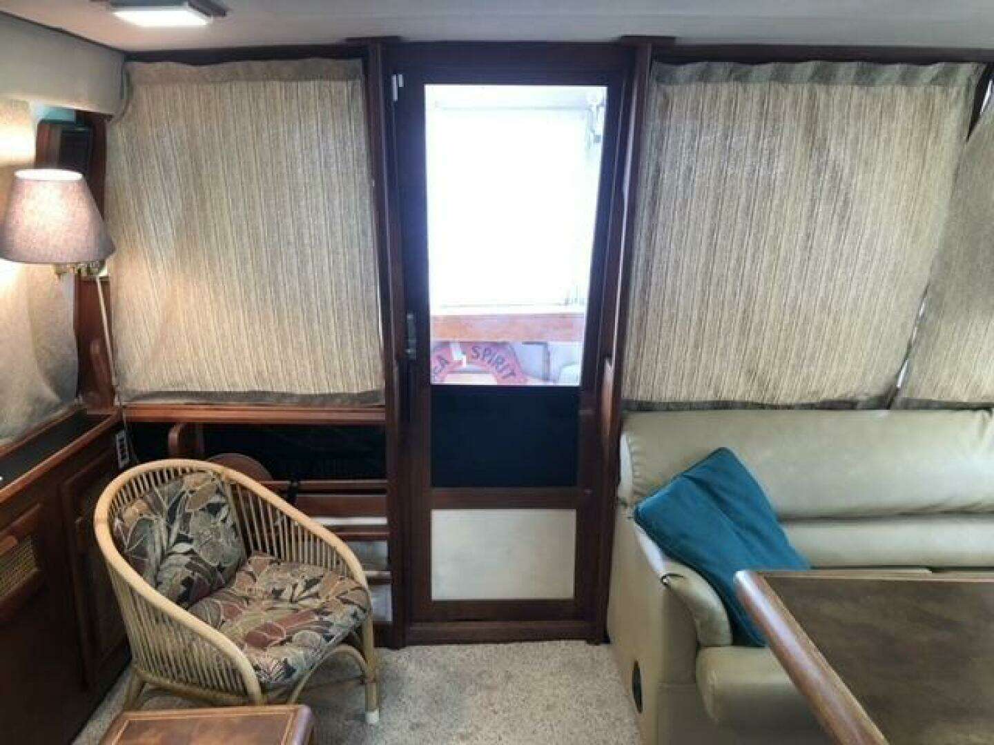 1985 Bayliner 4550 Motoryacht - Image 13