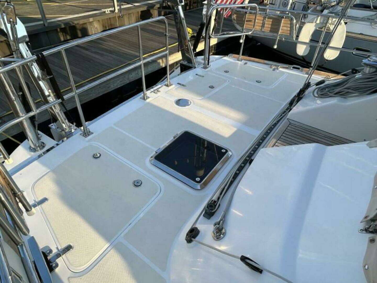 2011 Hylas 70 - Image 15