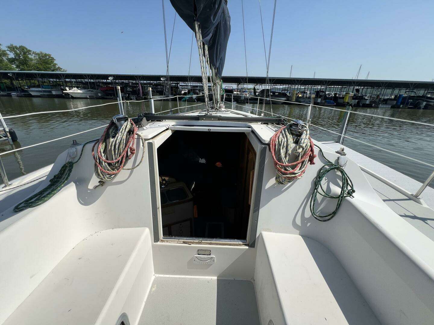 1994 Catalina 320 - Image 11