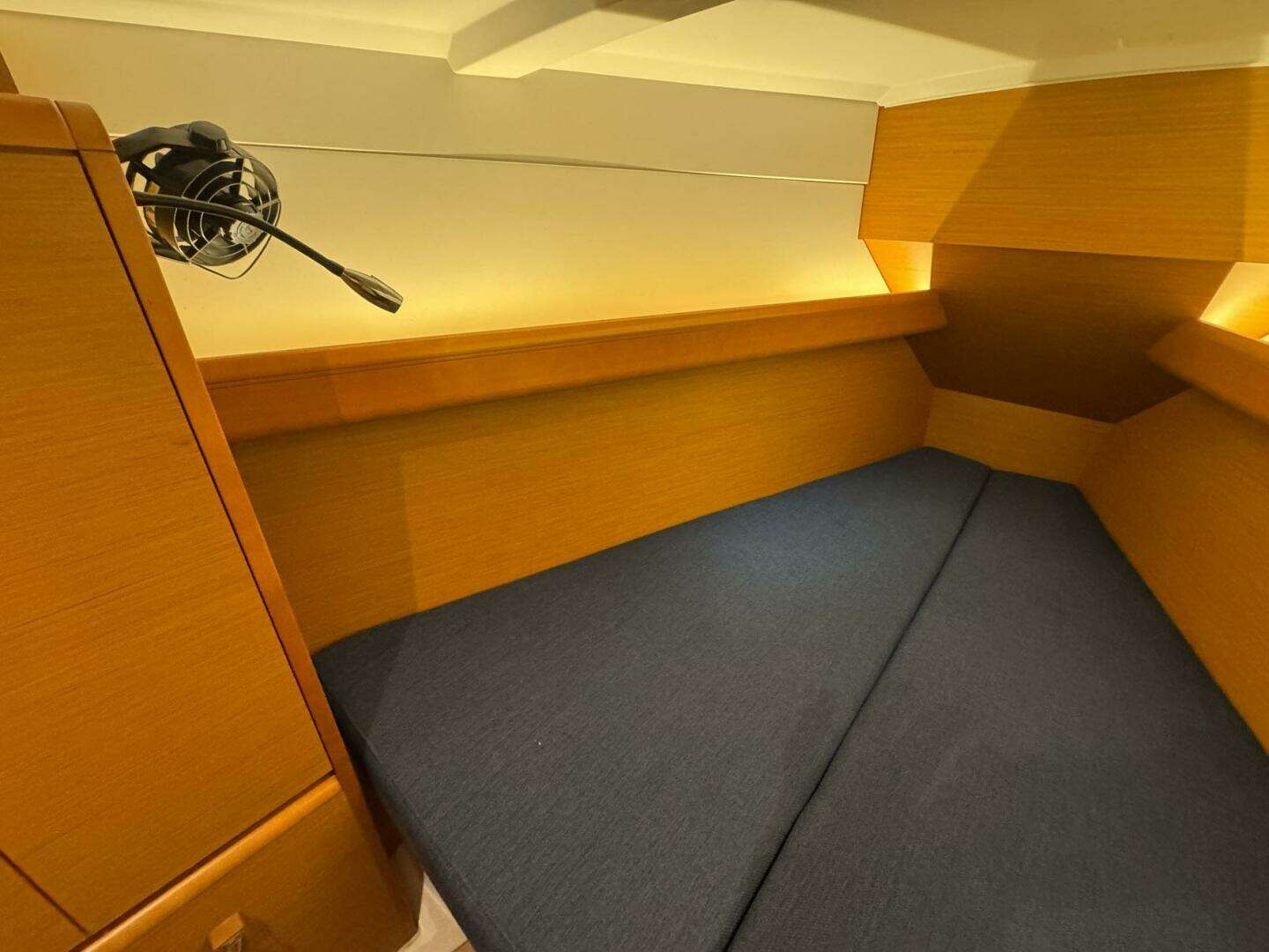 2018 Jeanneau Sun Odyssey 389 - Image 48