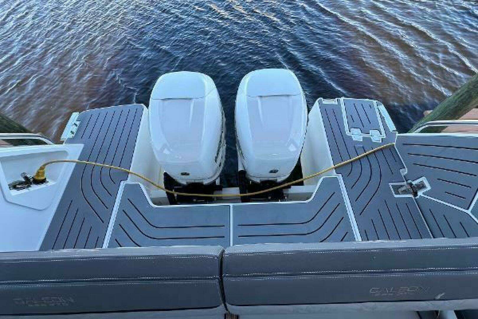 2022 Galeon 325 GTO - Image 23