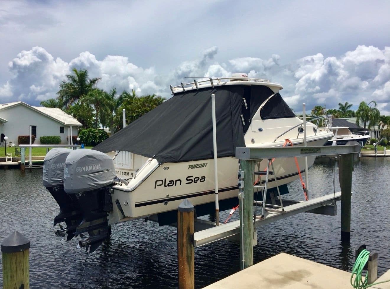 2011 Pursuit OS 315 Offshore - 75
