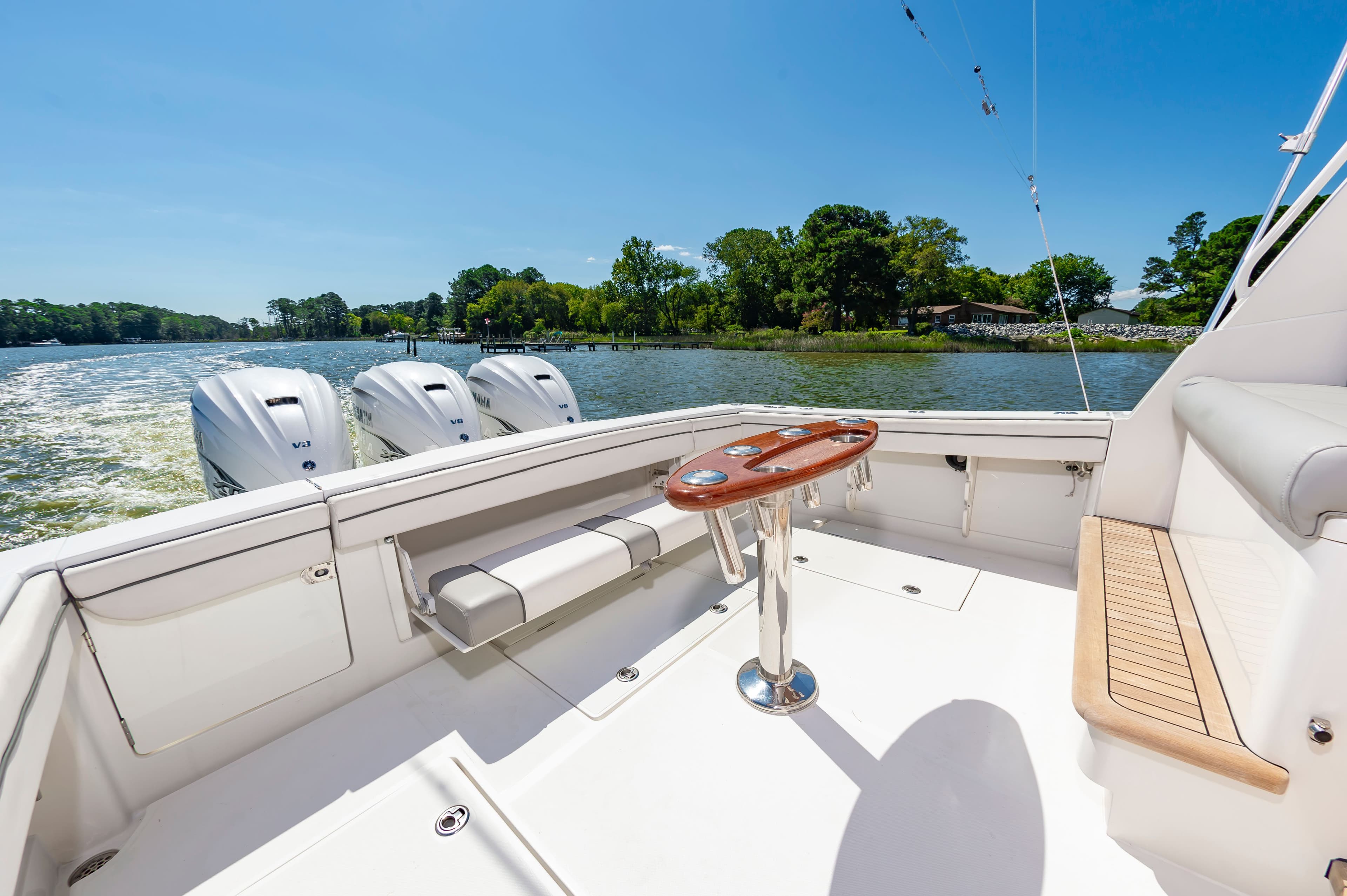 2014 Jupiter 41 SB - 11