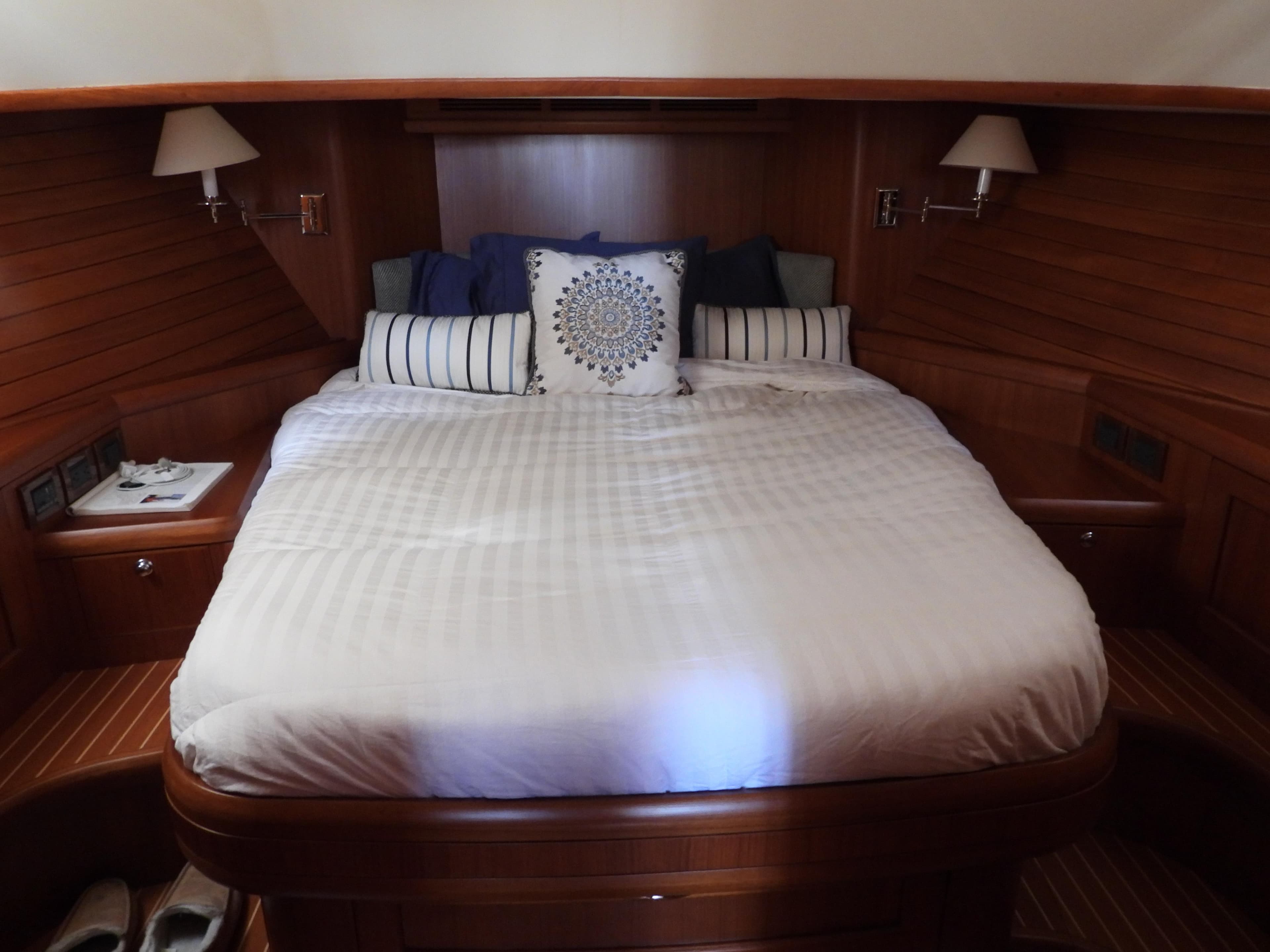 Luxurious bedroom in Grand Banks 46 Eastbay SX, year 2015.