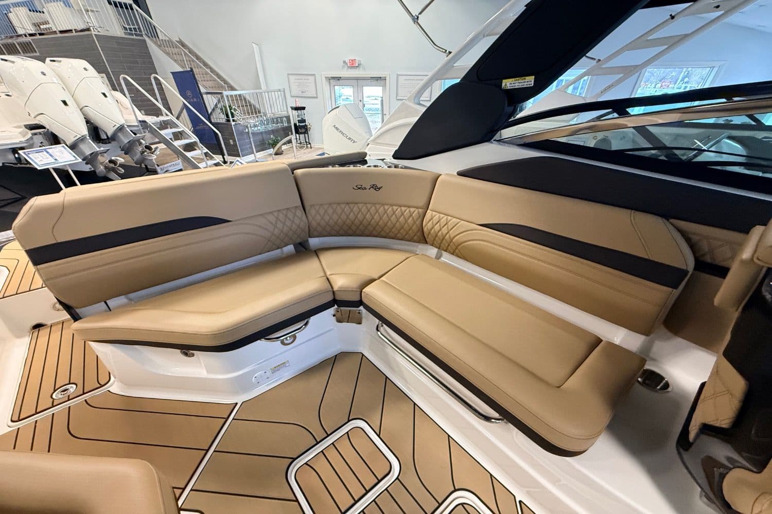 2026 Sea Ray SLX 260 - 9