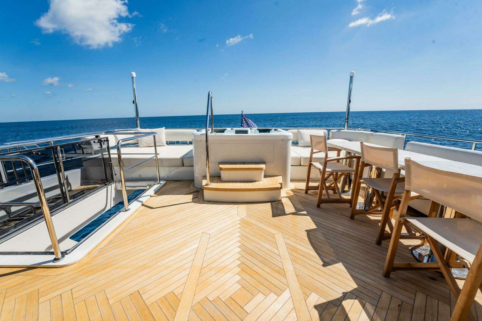 2021 Ocean Alexander 27 Explorer - Image 61