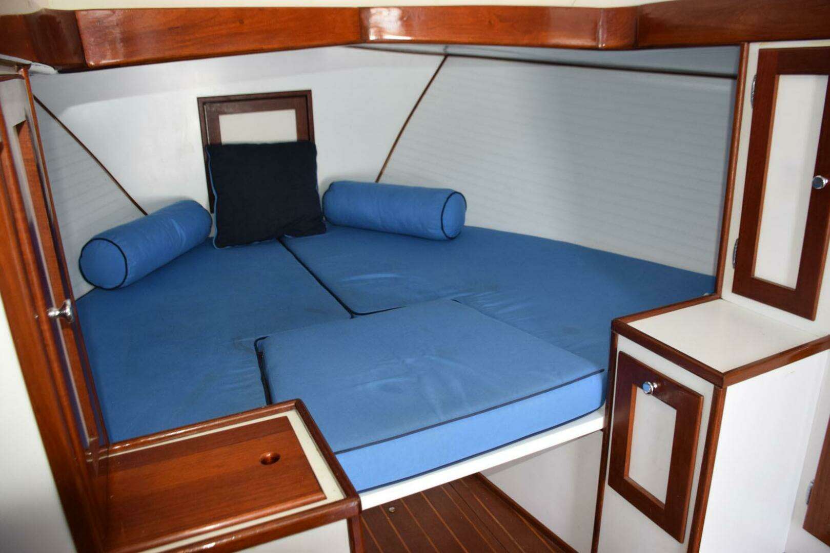 1976 Bertram Flybridge Cruiser - Image 26
