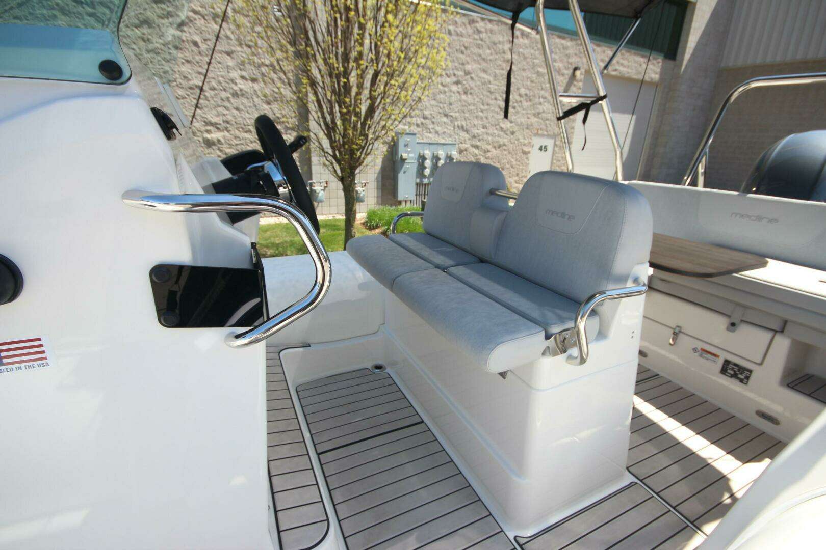 2025 Zodiac Medline 6.8 NEO - Image 14