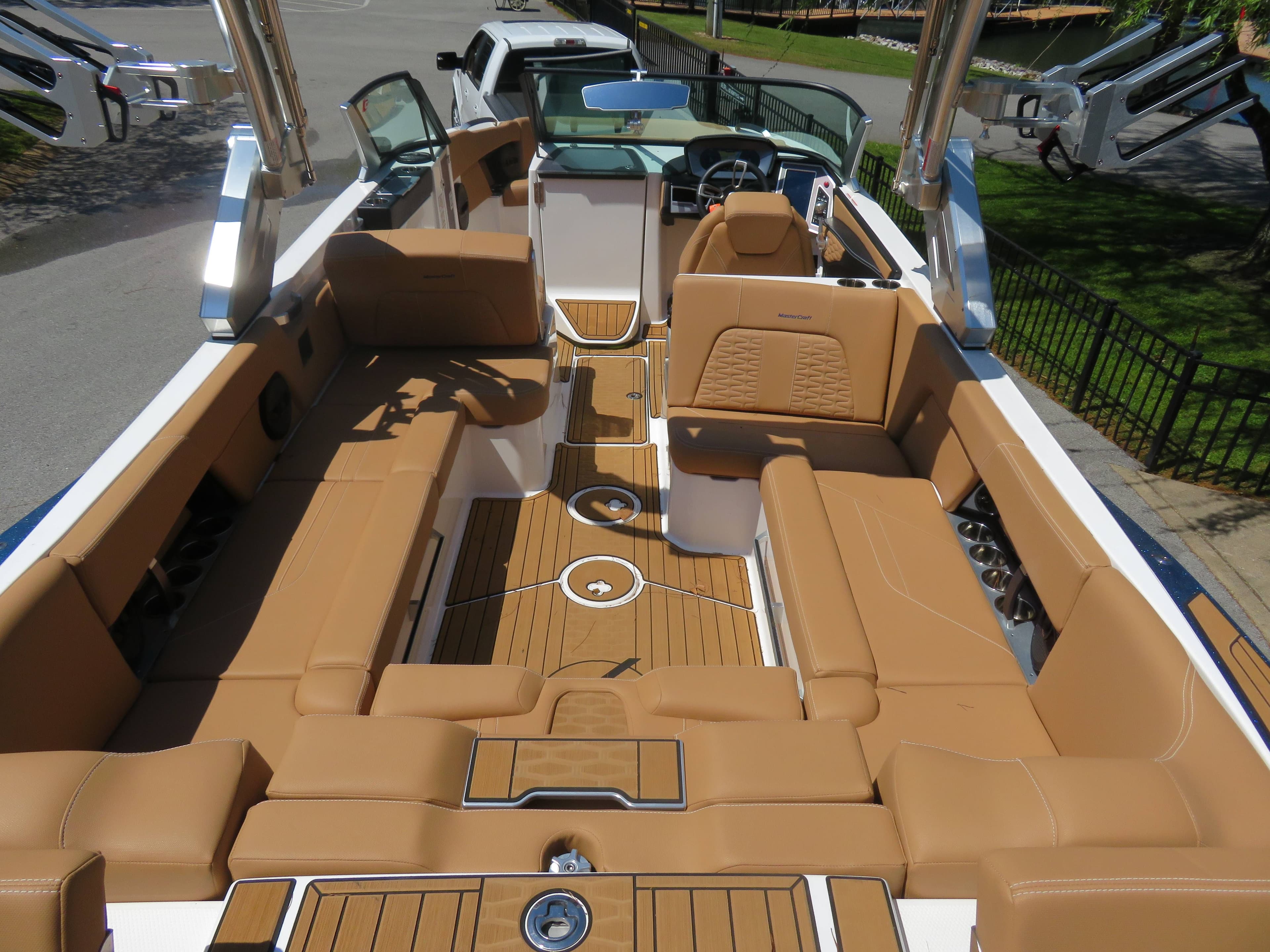 2023 MasterCraft X26 - 4