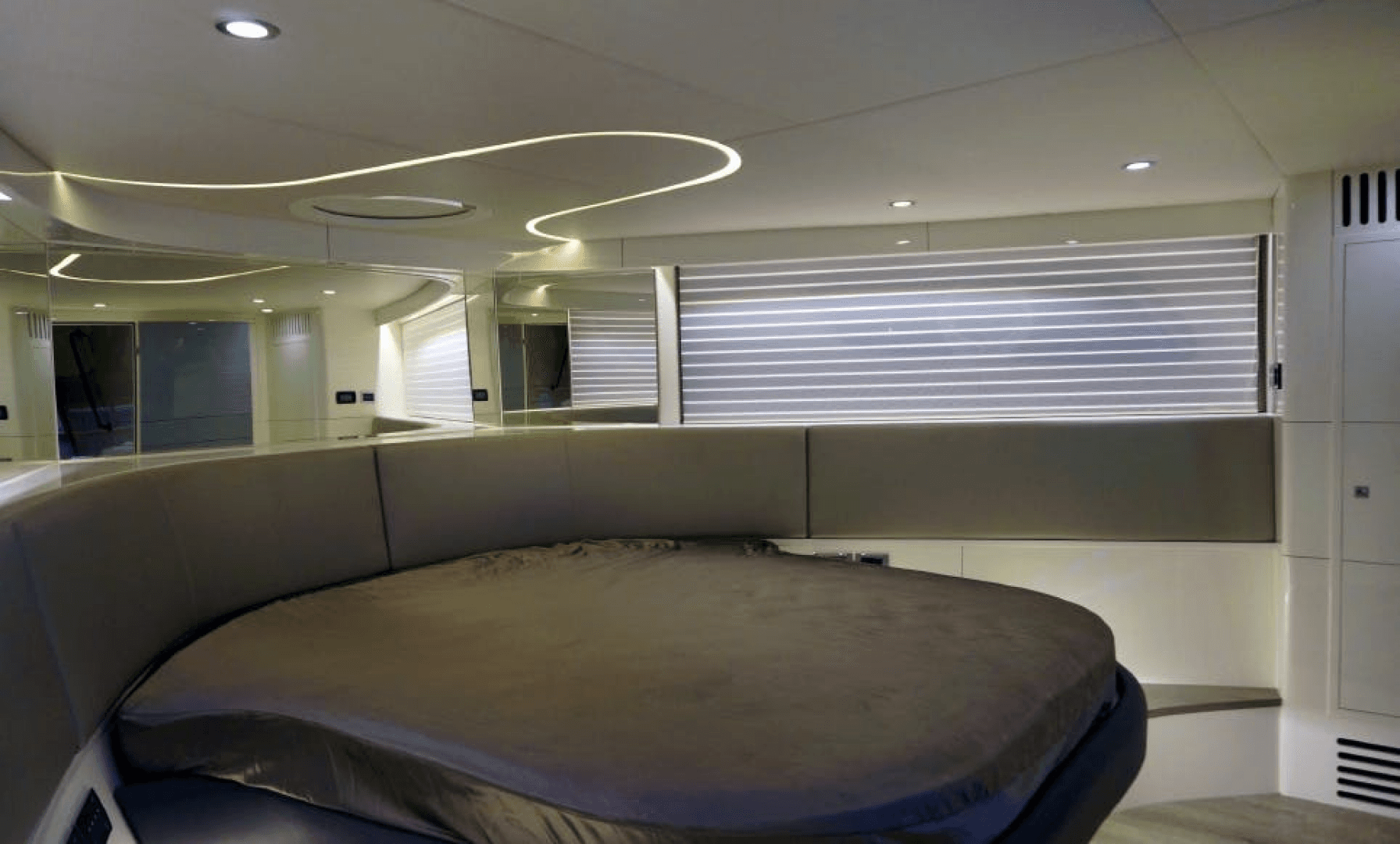 2027 Allegro Yacht — - Image 16