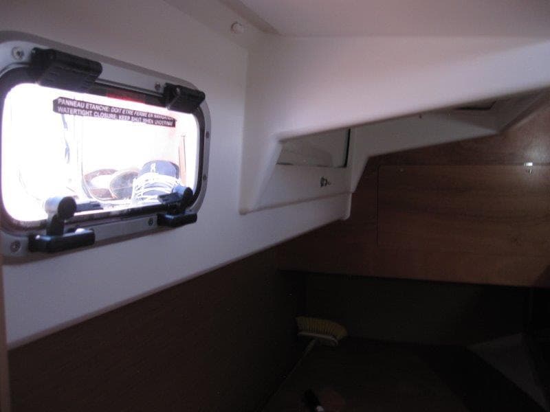 Interior cabin view of 2025 Jeanneau Sun Odyssey 350 sailboat.
