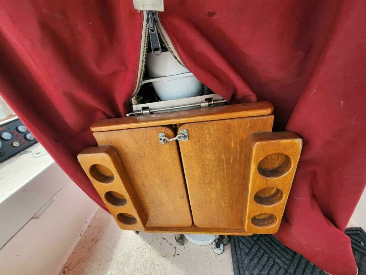1990 Catalina Morgan Classic 41 - Image 34
