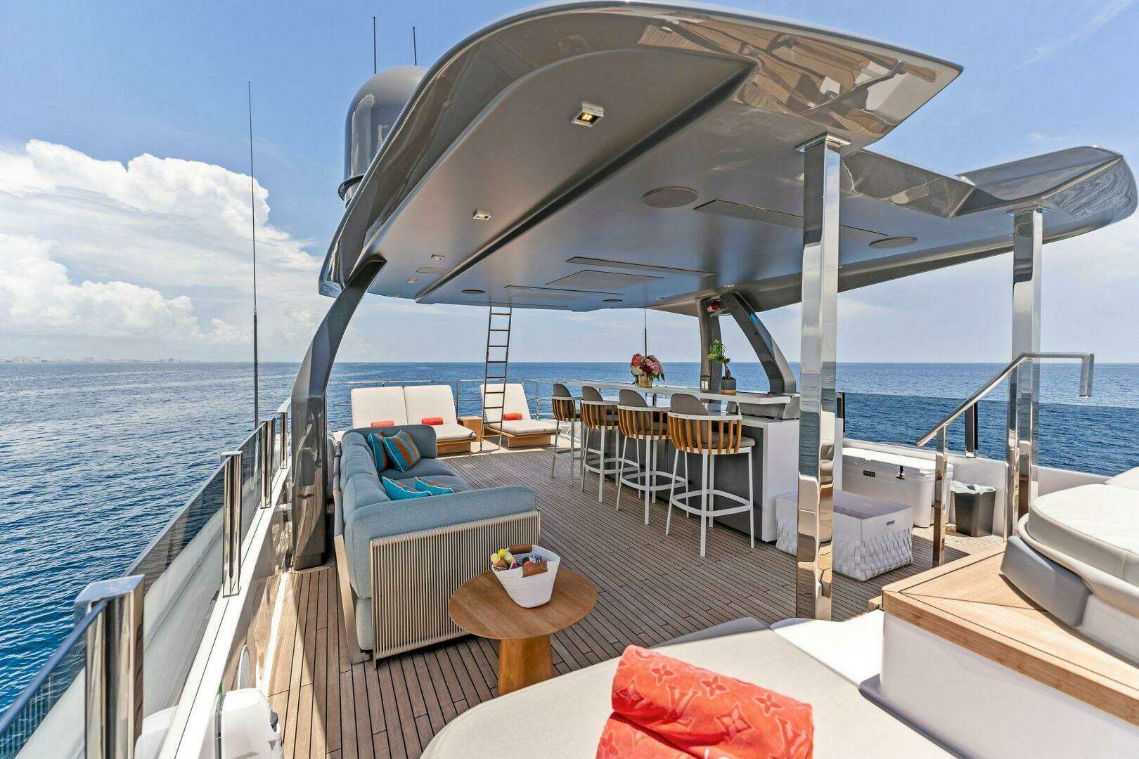 2024 Custom Line Navetta 33 - Image 19