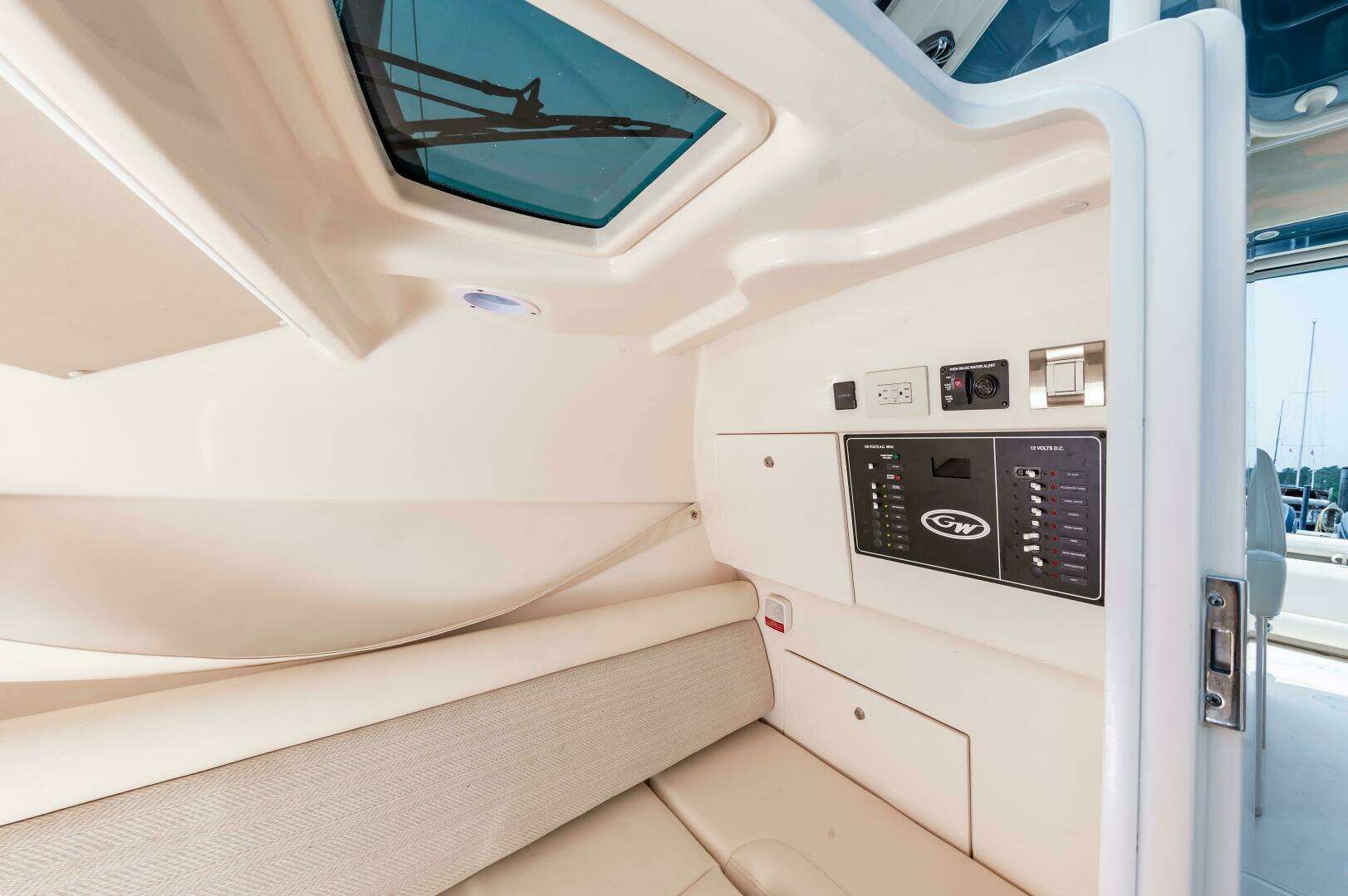 2022 Grady-White — - Image 46