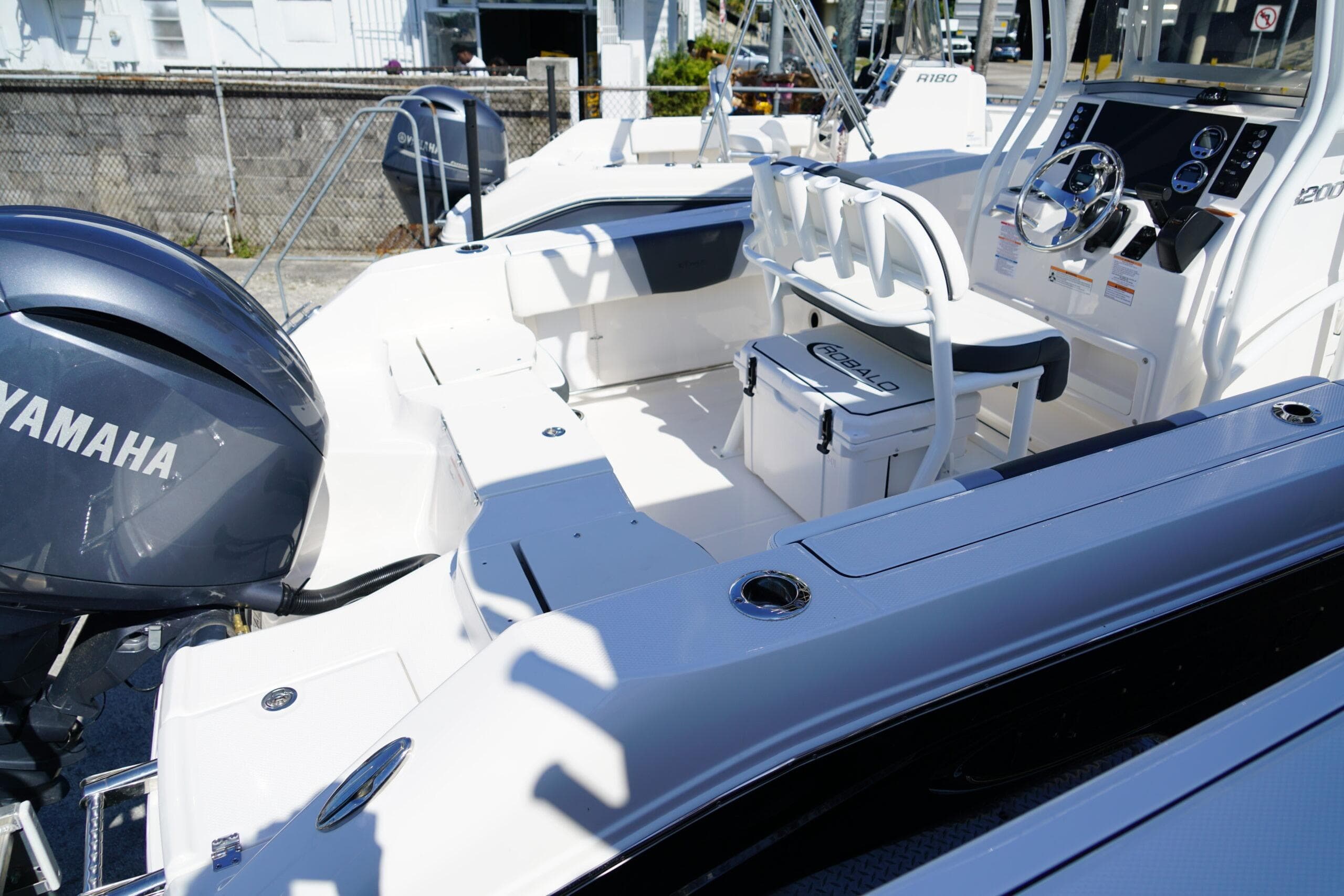 2025 Robalo R200 Center Console boat with Yamaha engine, featuring spacious seating and modern controls.
