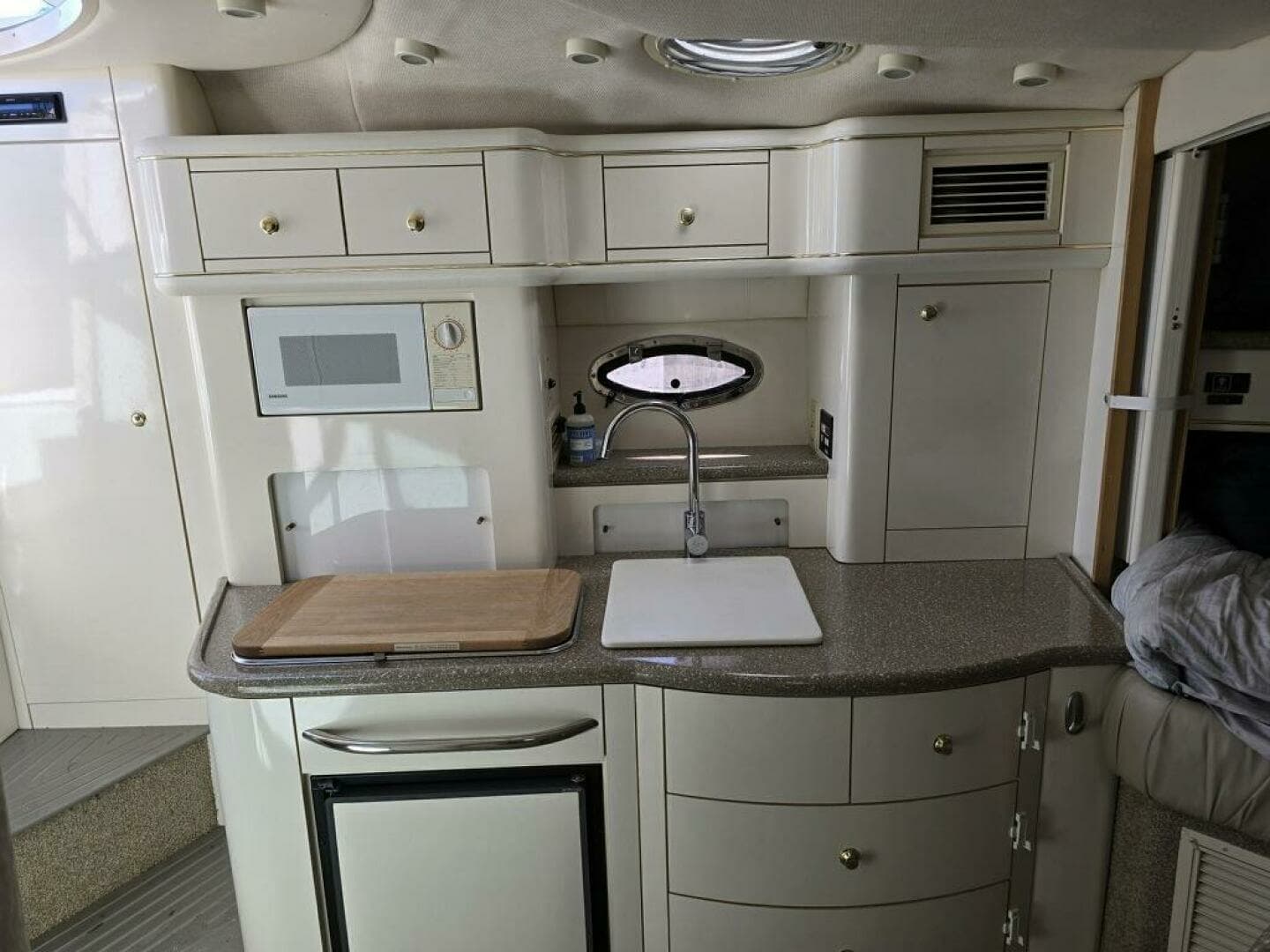 1999 Maxum 3000 SCR - Image 15