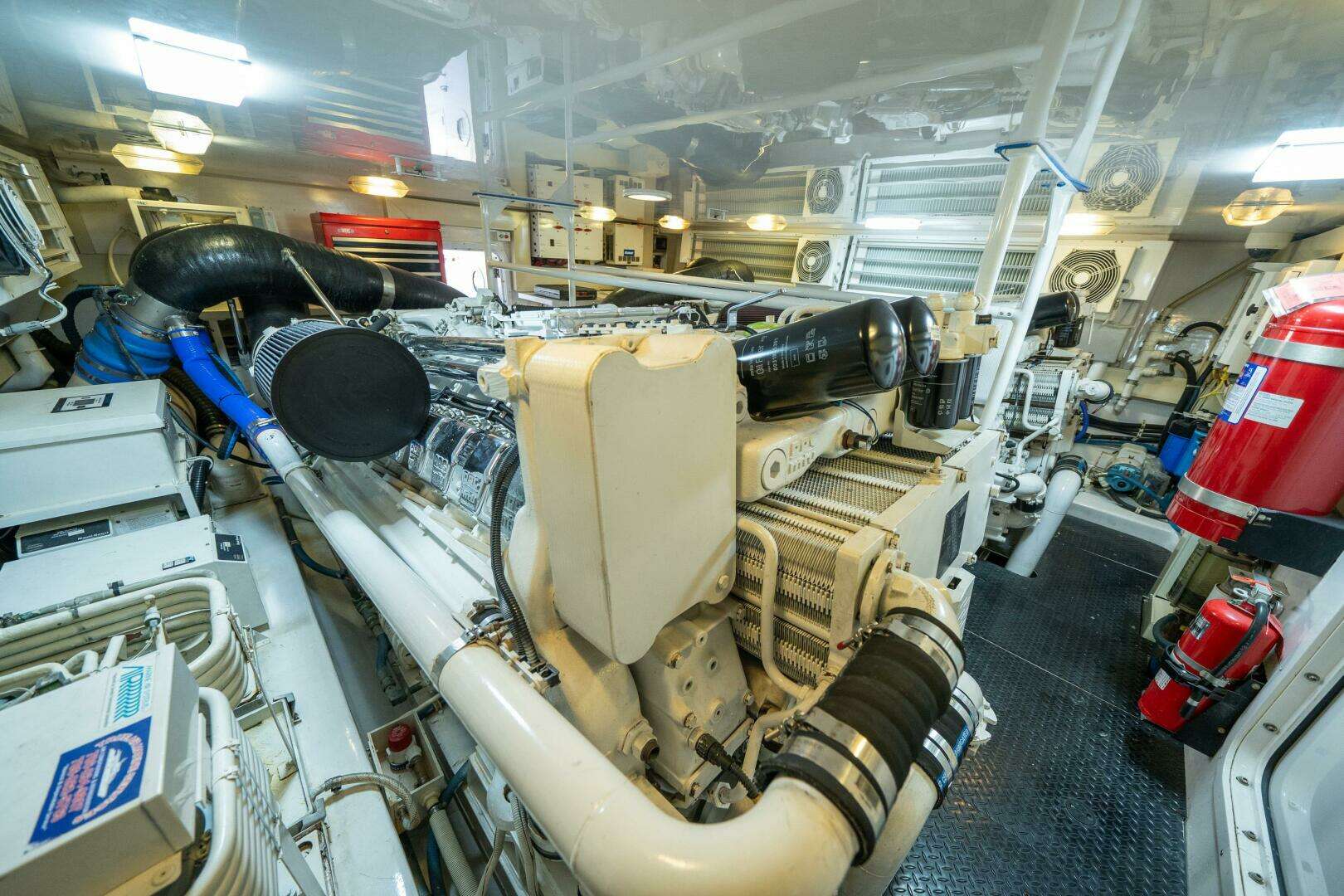 2006 Viking 68 Convertible - Image 77
