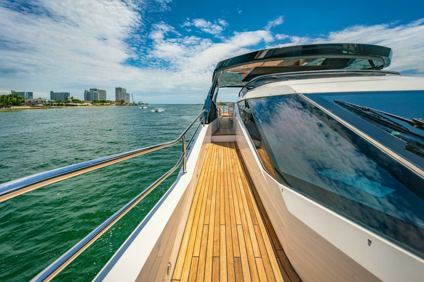 2024 Sunseeker Sunseeker 100 Yacht - Image 37
