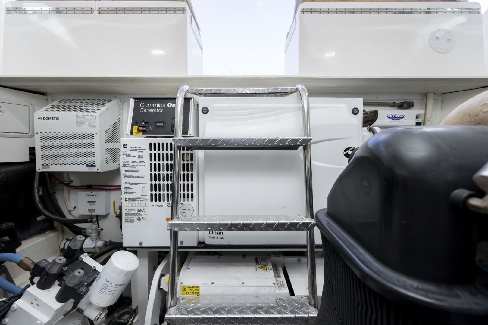 2019 Albemarle 410 Express Fisherman - Image 35