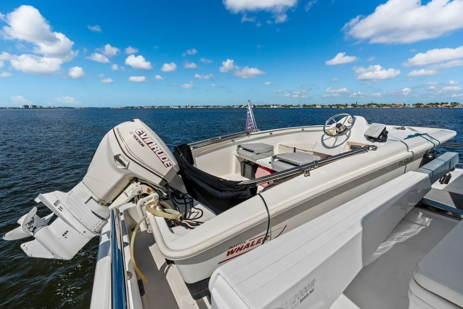 2005 Horizon 82 - Image 22