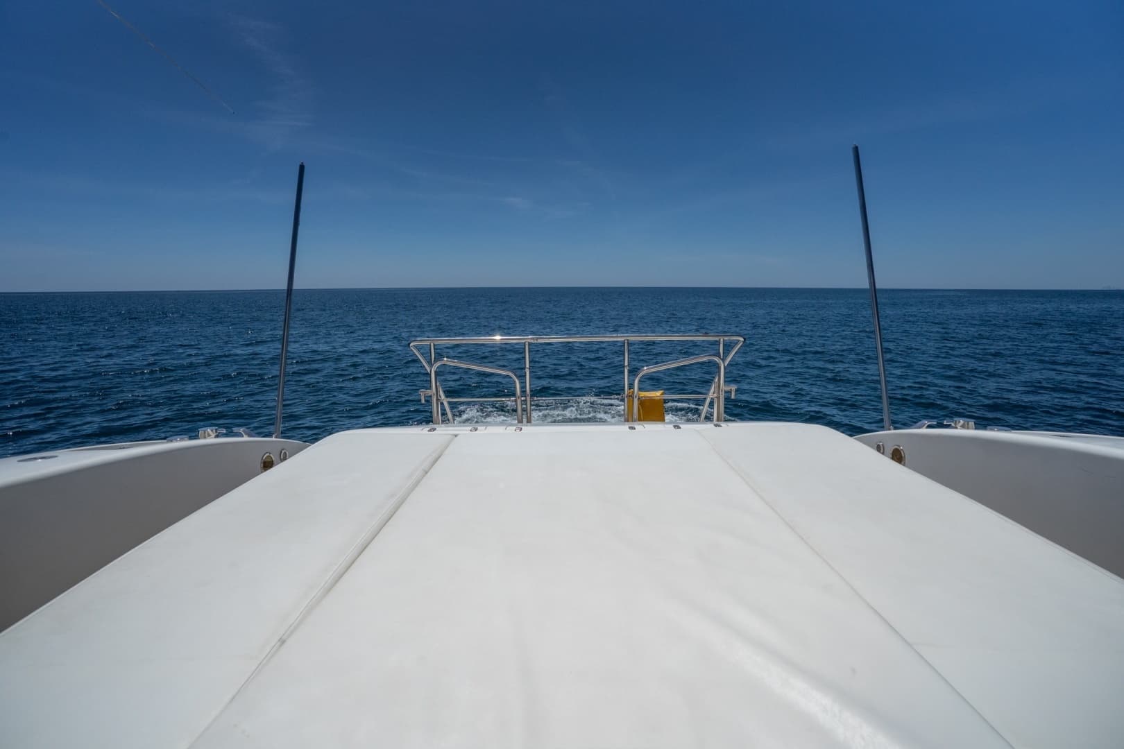 2004 Mangusta 72 - Image 9