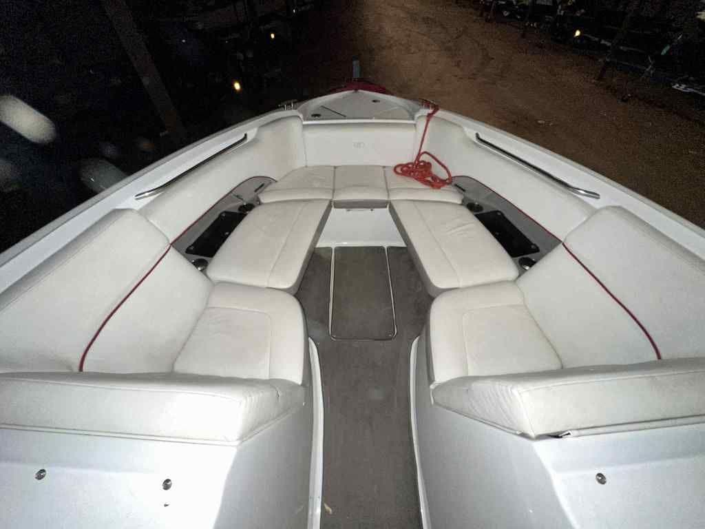2006 Cobalt 272 - 9