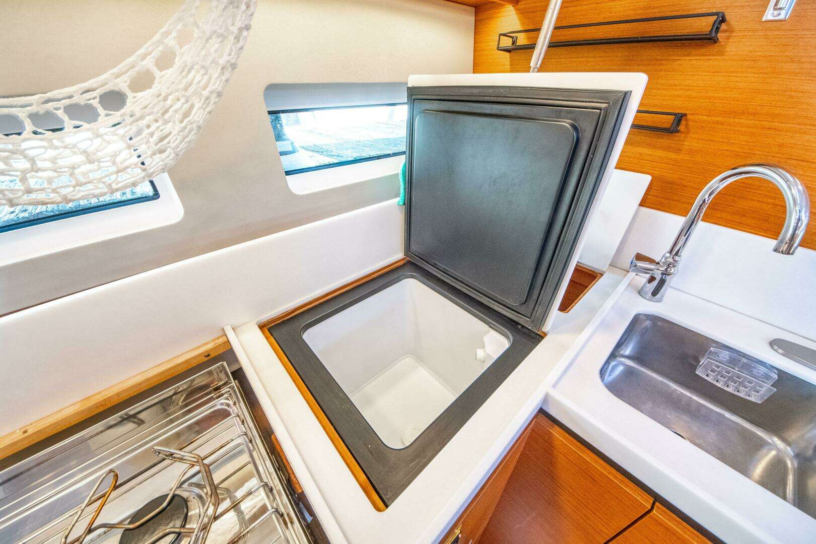 2022 Jeanneau Sun Odyssey 440 - Image 34