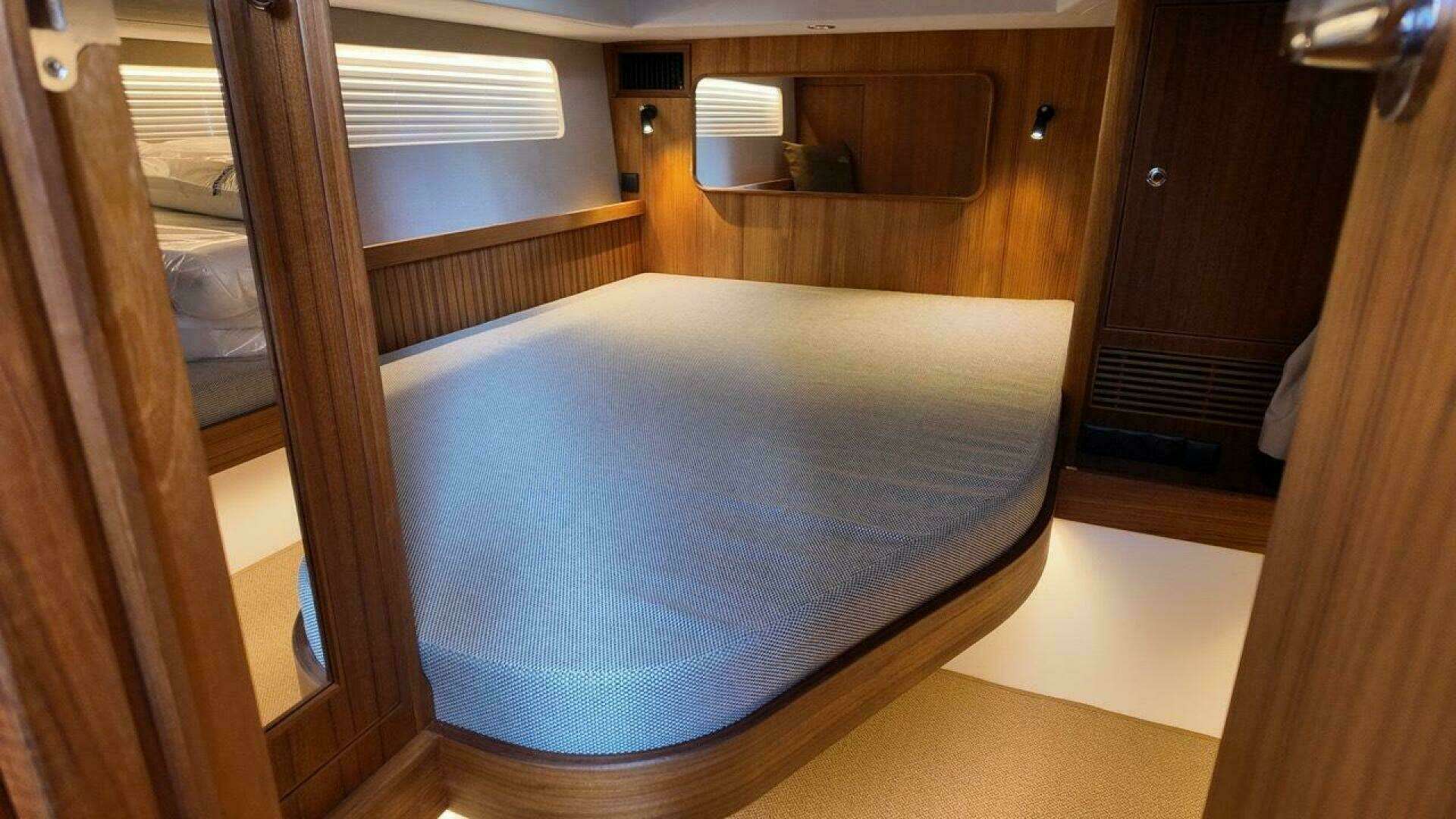 2027 Targa 41 - Image 38