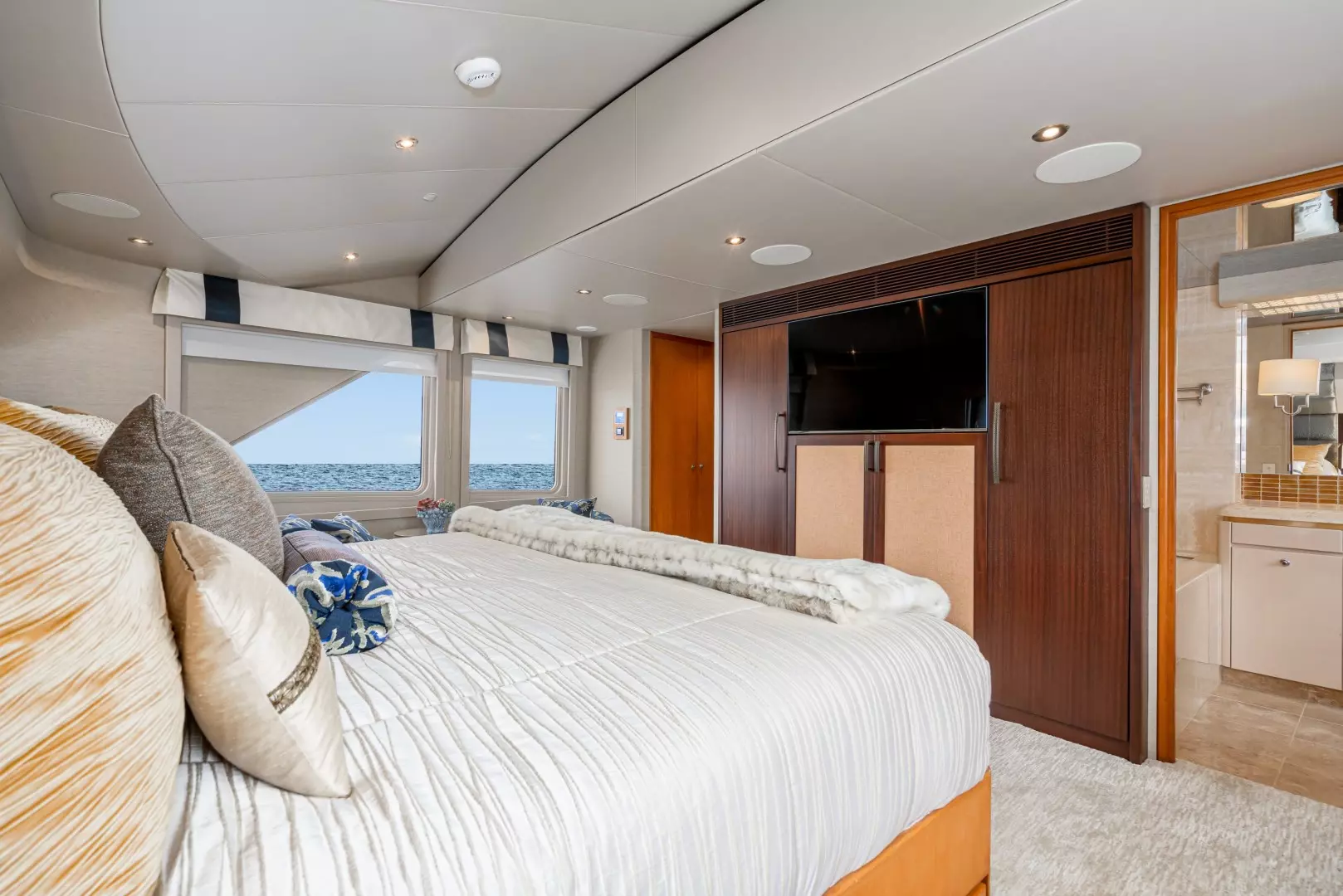 1992 Christensen Tri-Deck Motor Yacht - Image 15